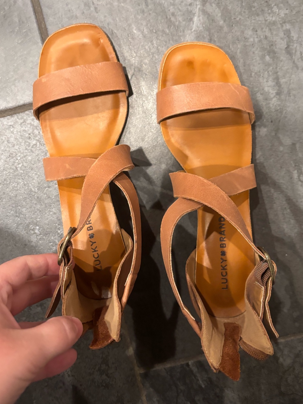 Lucky brand caisby brown leather low wedge sandals size 8.5